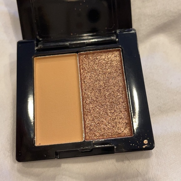 Eyeshadows - Picture 6 of 10
